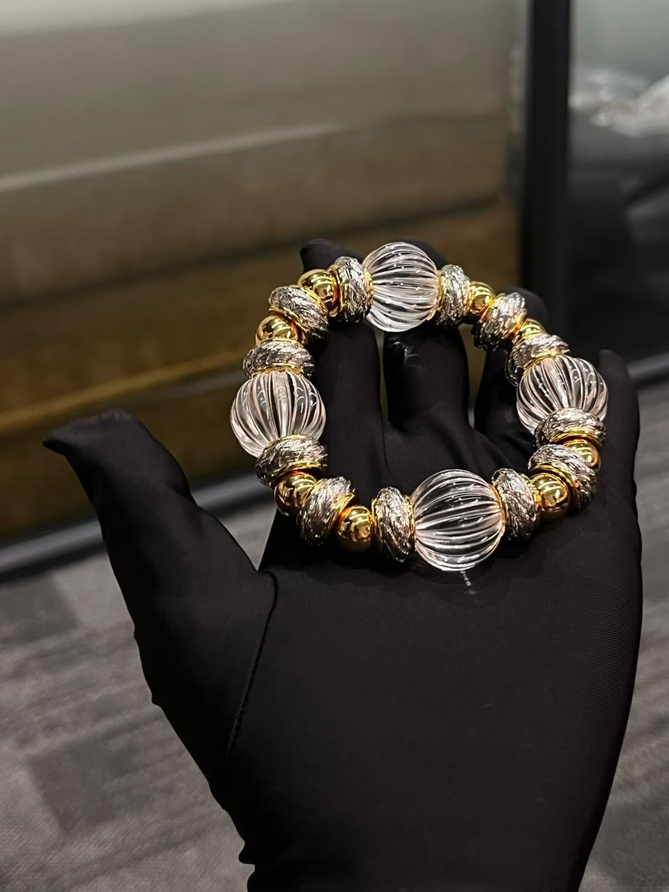 Lumière Dorée Bracelet & Necklace Set