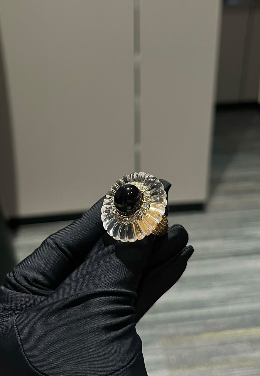 Infinite Duality Ring