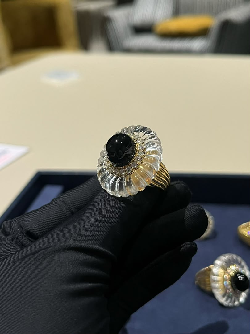 Infinite Duality Ring